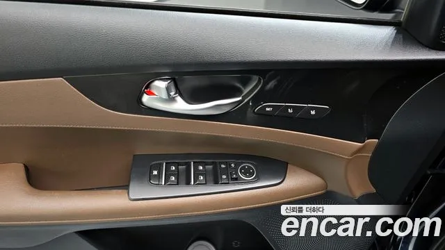 Kia Come New K3 id 2727803 из Кореи 9