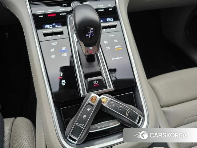 Porsche Panamera (971) id 3890288 из Кореи 9