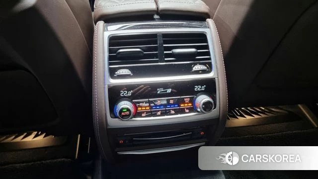 BMW 7 Series (G11) id 3799618 из Кореи 9