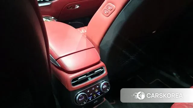 Genesis GV70 id 3384864 из Кореи 9