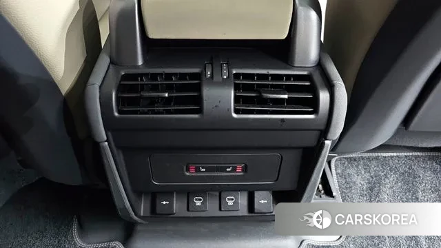 Land Rover Defender (L663) id 3094680 из Кореи 9