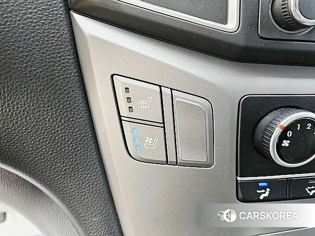 Hyundai The New Grand Starex id 4212042 из Кореи 9