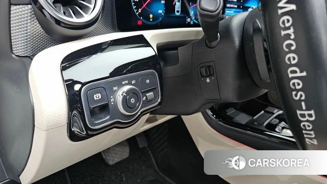 Mercedes-Benz A-Class W177 id 3852166 из Кореи 9