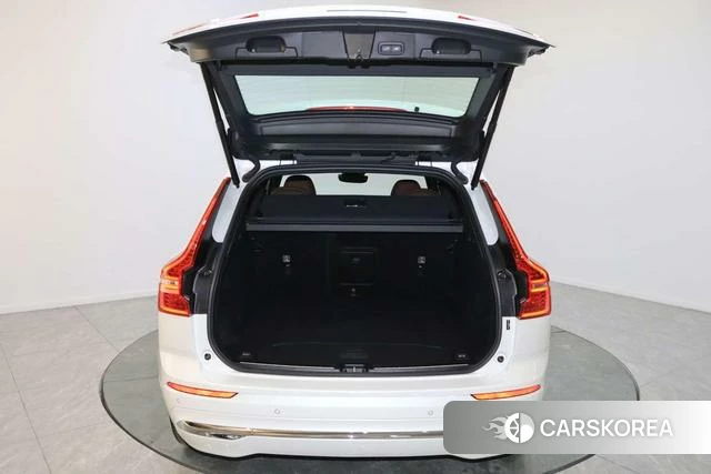 Volvo XC60 PHEV id 3920826 из Китая 9