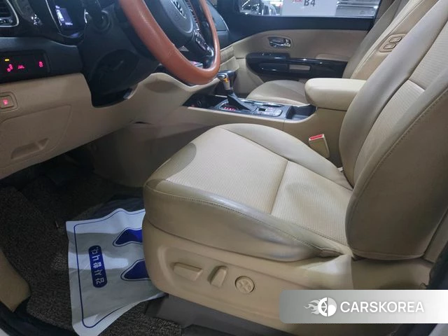 Kia The New Carnival id 3813883 из Кореи 9