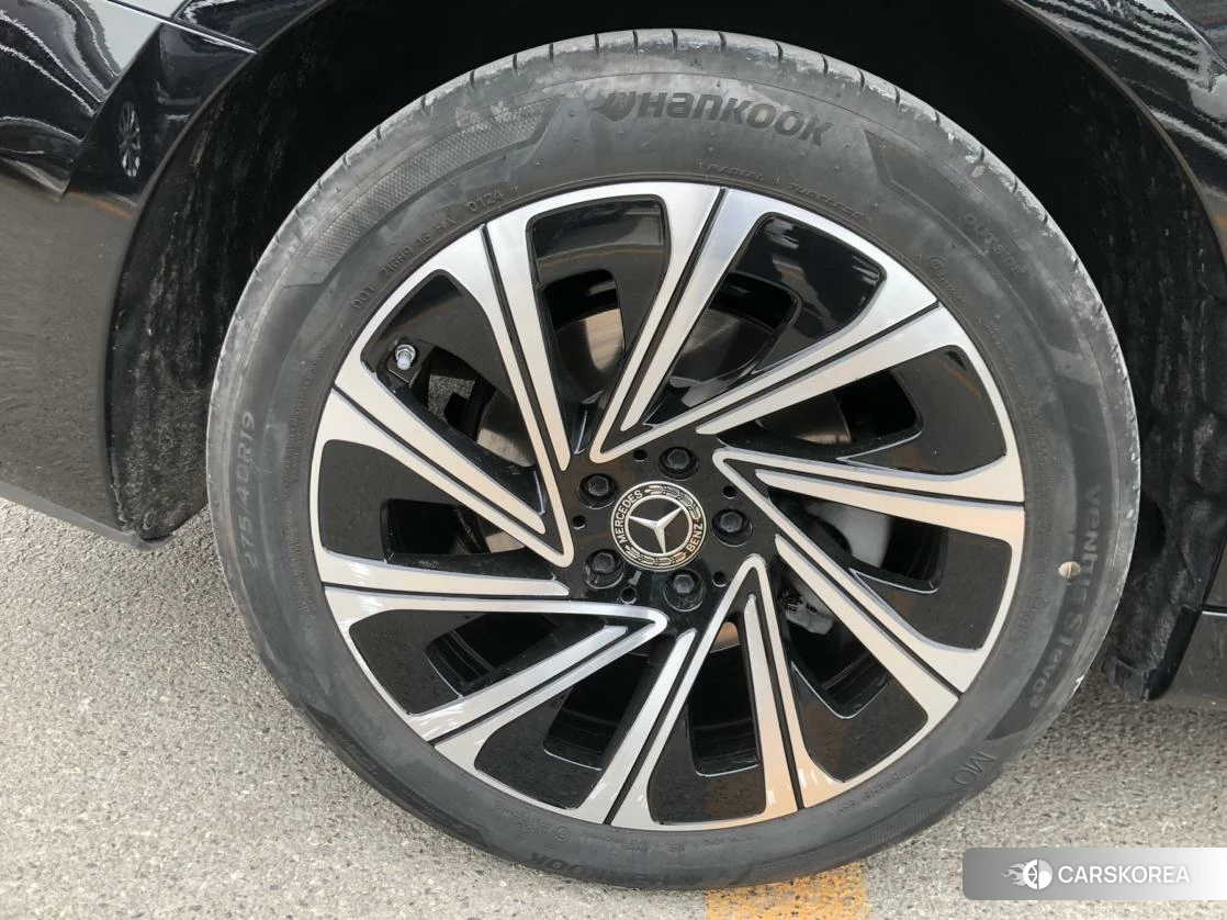 Mercedes-Benz E-Class id 4513496 из Китая 9