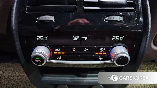 BMW 5 Series (G30) id 3641509 из Кореи 9