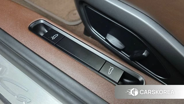 Porsche 911(992) id 3904902 из Кореи 9