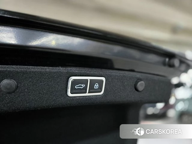 Hyundai Grandeur Hybrid (GN7) id 3940590 из Кореи 9