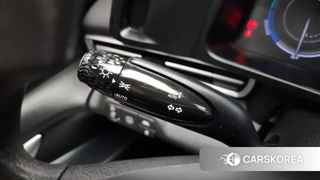 Hyundai Avante Hybrid (CN7) id 3504045 из Кореи 9