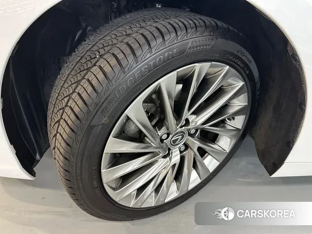 Lexus ES300h 7th generation id 3626054 из Кореи 9