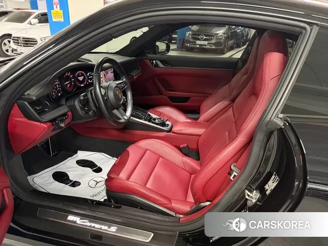 Porsche 911(992) id 3513993 из Кореи 9