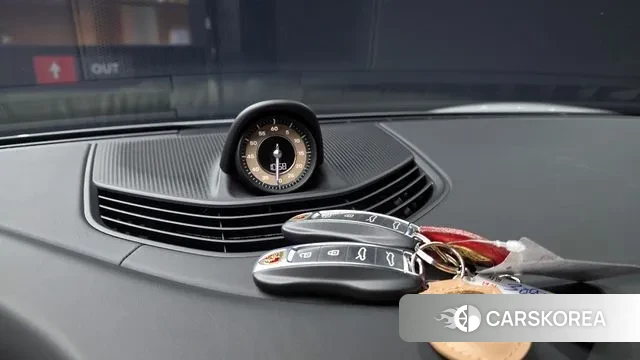 Porsche Taycan id 3787738 из Кореи 9