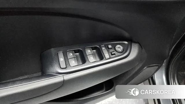 Hyundai Venue id 3672283 из Кореи 9