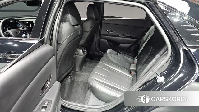 Hyundai Avante (CN7) id 3529476 из Кореи 9