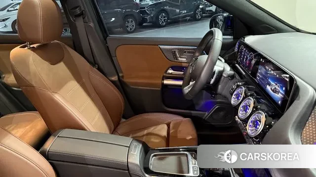 Mercedes-Benz GLA - Class H247 id 3633773 из Кореи 9