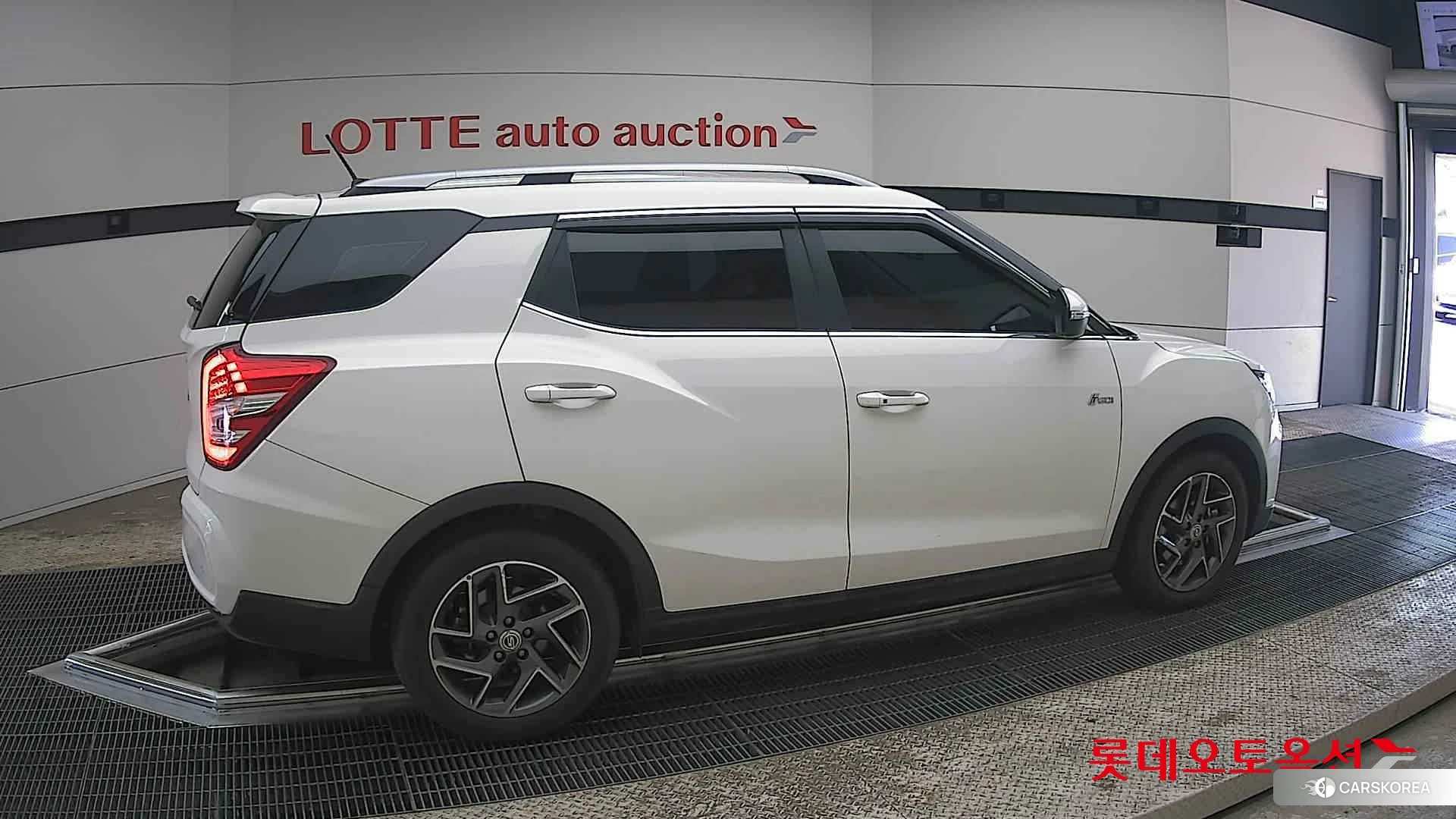 SsangYong Tivoli Air id 3882195 из Кореи 9