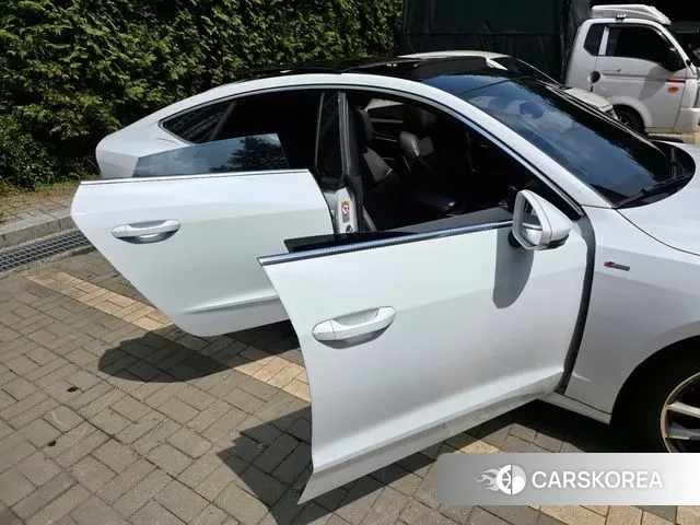 Audi A7 (4K) id 3059881 из Кореи 9