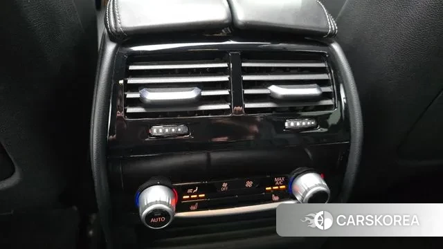 BMW 5 Series (G30) id 3363285 из Кореи 9