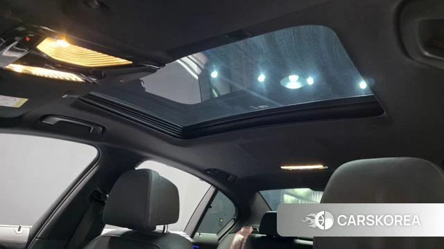 BMW 5 Series (G30) id 3897827 из Кореи 9