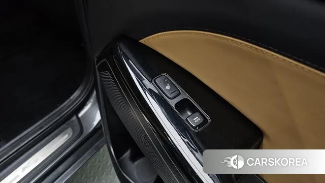 Kia K7 Premier Hybrid id 3587551 из Кореи 9