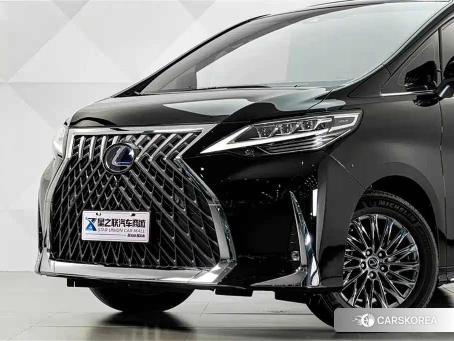 Lexus LM id 4589086 из Китая 9