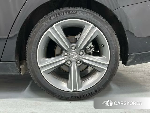 Honda Accord id 4238251 из Китая 9