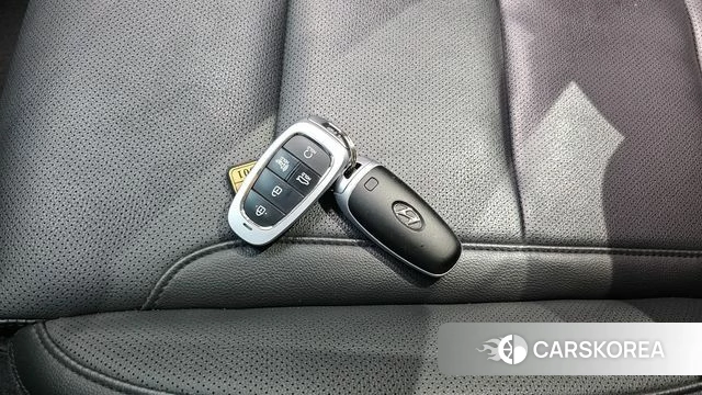 Hyundai The New Grandeur IG id 4541604 из Кореи 9