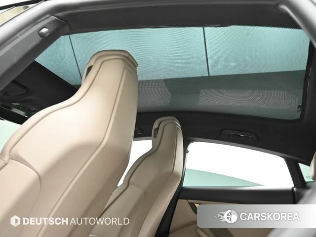 Porsche Taycan id 4342897 из Кореи 9