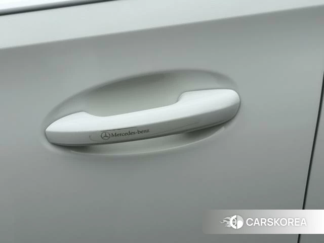 Mercedes-Benz Class C id 4215565 из Китая 9