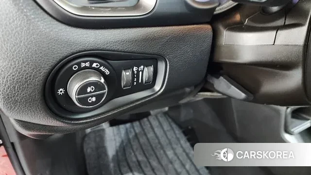 Jeep Renegade id 3742052 из Кореи 9