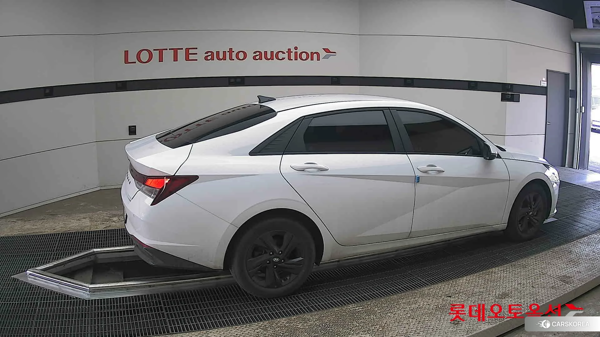 Hyundai Avante Hybrid id 3881988 из Кореи 9