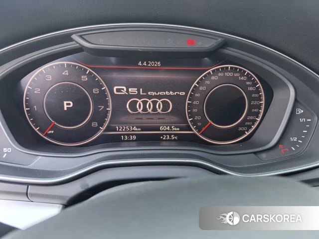 Audi Q5L id 3890655 из Китая 9