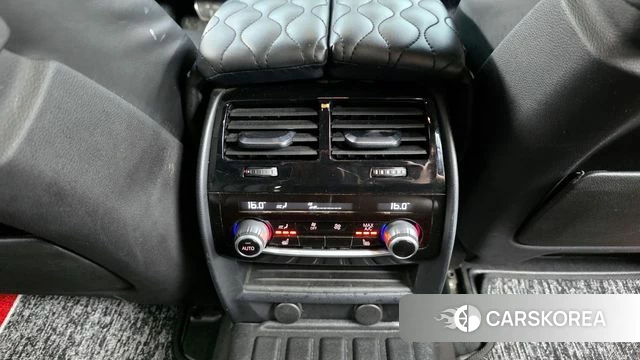 BMW 5 Series (G30) id 4285396 из Кореи 9