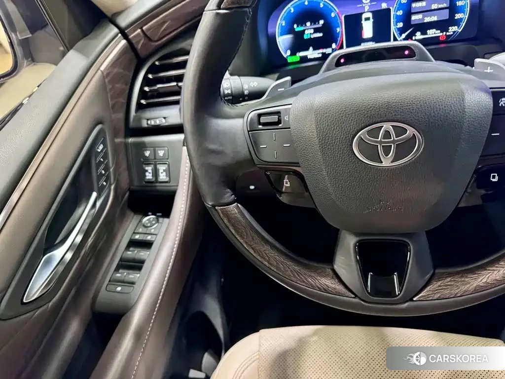 Toyota Elfa id 4649405 из Китая 10