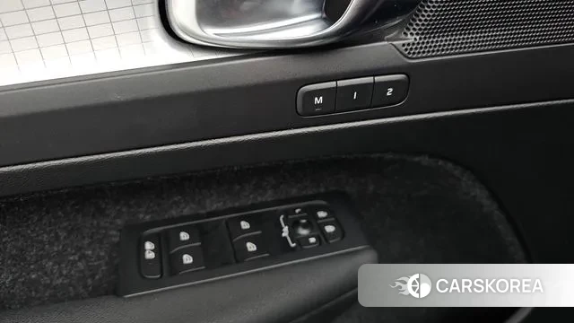 Volvo XC40 id 3380423 из Кореи 9