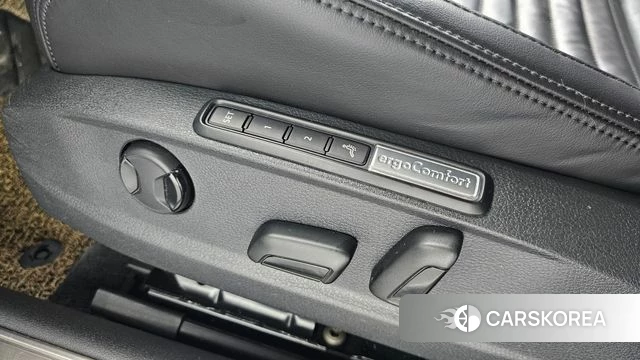 Volkswagen Passat GT (B8) id 4188656 из Кореи 9