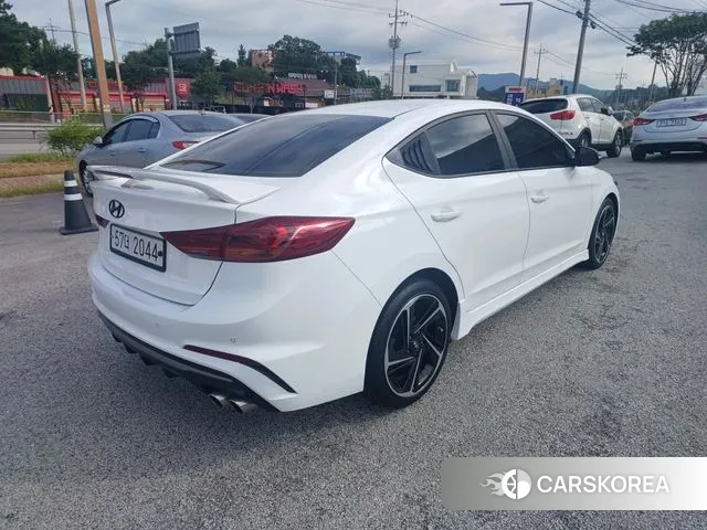 Hyundai Avante AD id 3098272 из Кореи 9