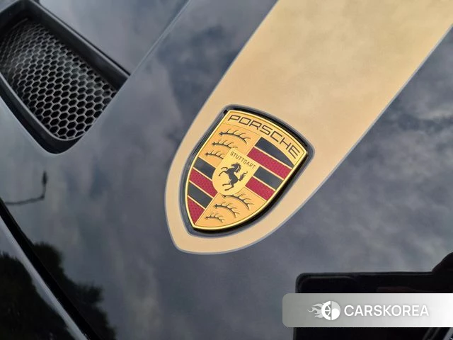 Porsche 911(992) id 4559912 из Кореи 9