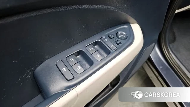 Hyundai Venue id 3682047 из Кореи 9