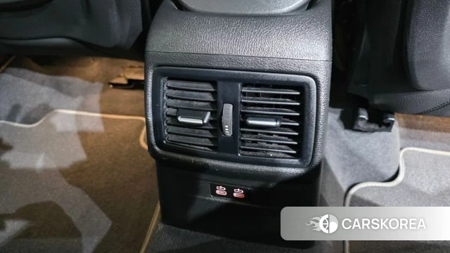 BMW X1 (F48) id 3924107 из Кореи 9