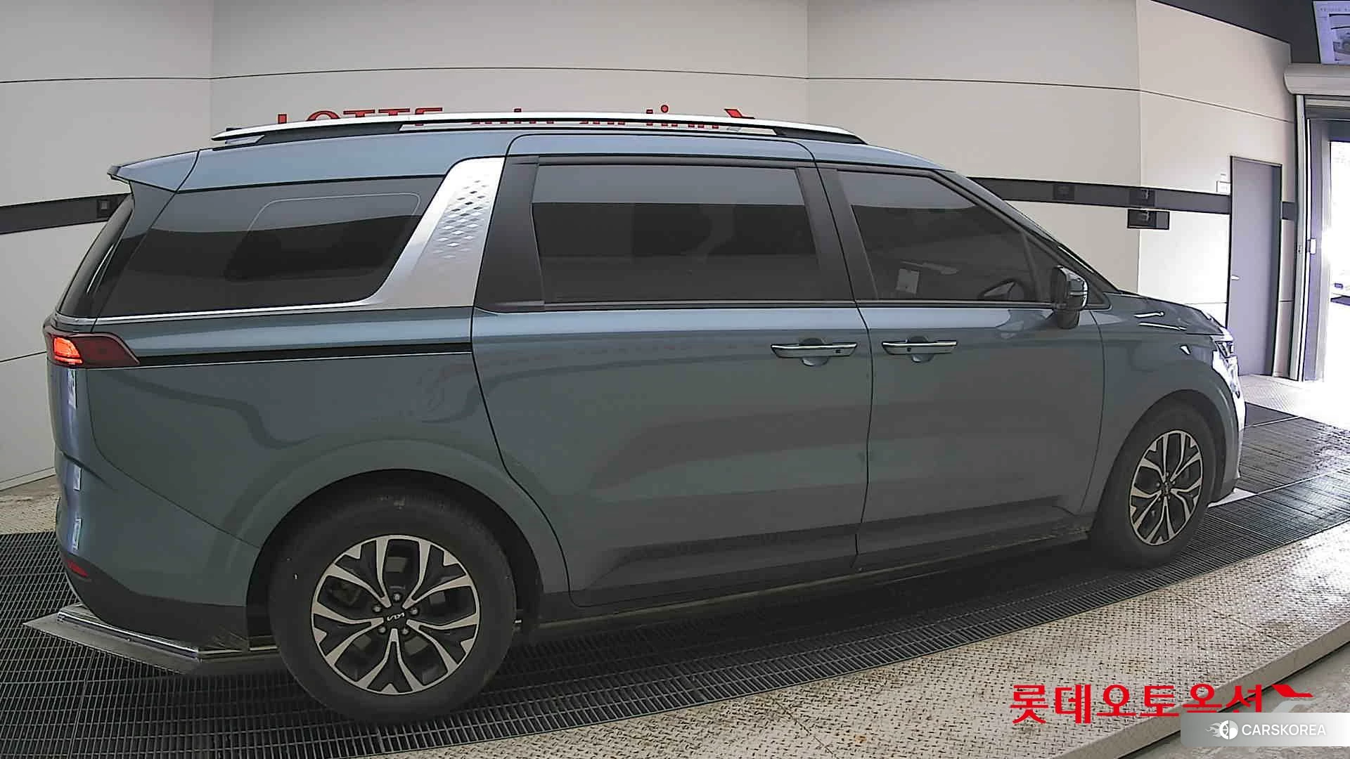 Kia Carnival id 4347343 из Кореи 9