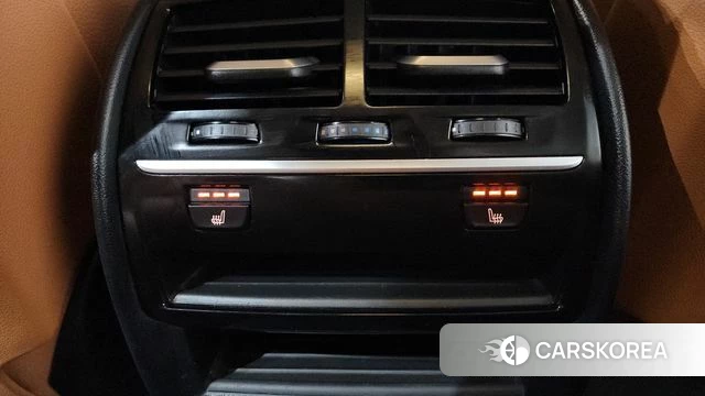 BMW 5 Series (G30) id 3801566 из Кореи 9