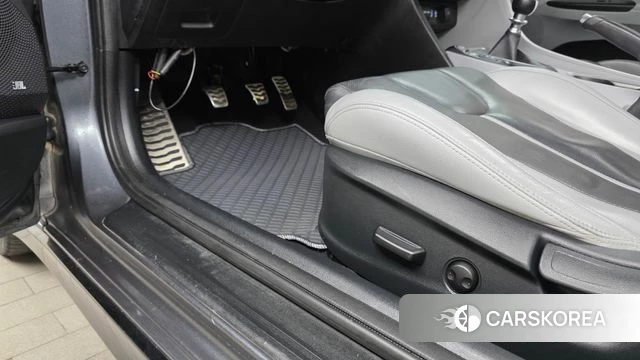 Hyundai Veloster (JS) id 3911767 из Кореи 9