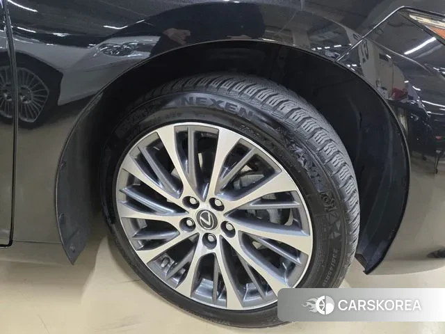 Lexus ES300h 7th generation id 3385007 из Кореи 9