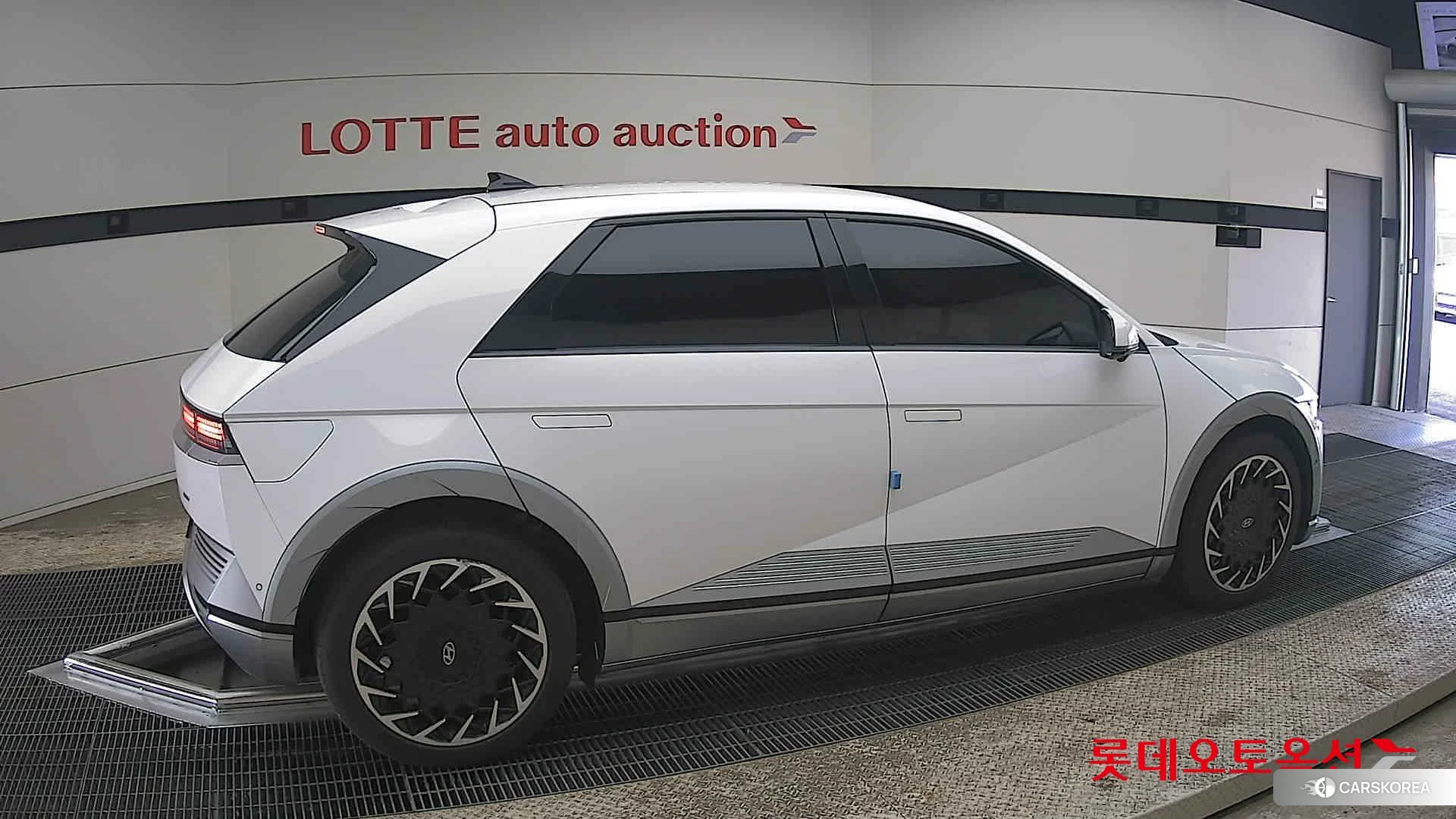 Hyundai IONIQ 5 id 3882070 из Кореи 9