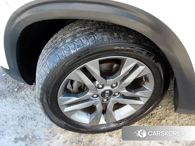 Kia Seltos id 3453988 из Кореи 9