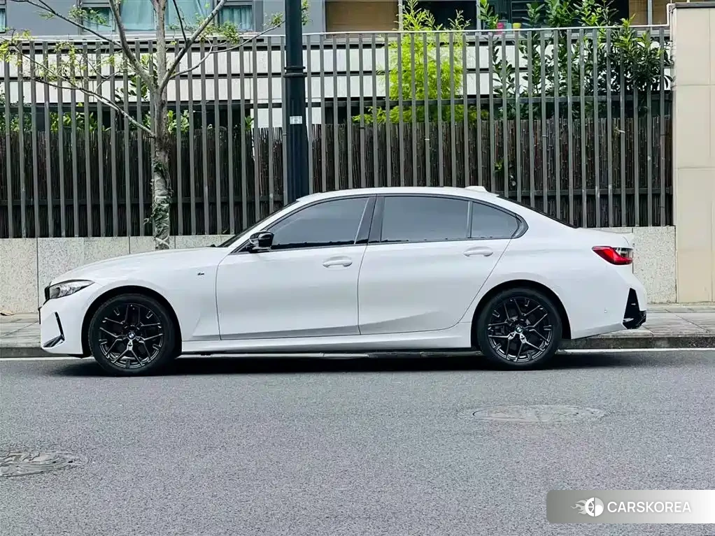 BMW 3 series id 4576418 из Китая 9