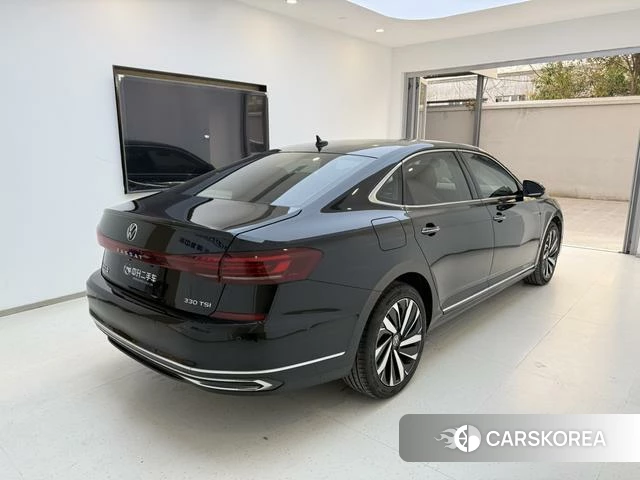 Volkswagen Passat id 4219754 из Китая 9