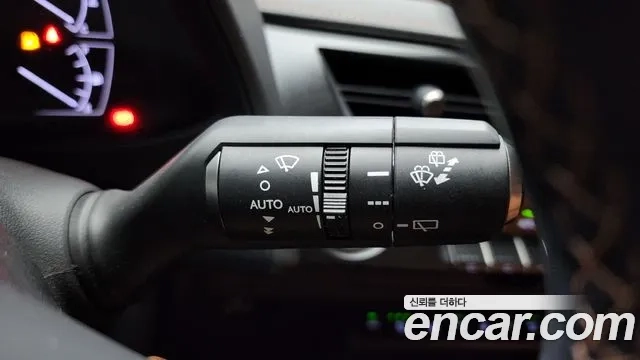 Lexus UX250h id 2917490 из Кореи 9